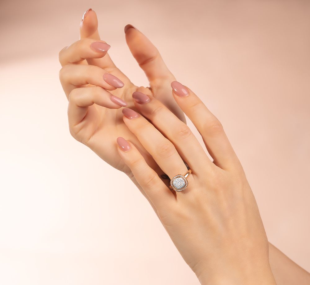 Inelul de logodna – Pe ce mana se pune si ce simbolizeaza?