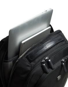 Rucsac Victorinox Altmont Professional Compact Laptop Backpack 602151, 003, bb-shop.ro