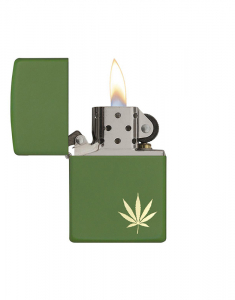 Bricheta Zippo Classic Marijuana Leaf on the Side 29588, 002, bb-shop.ro